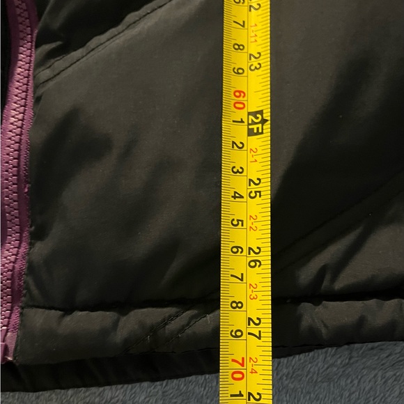 CABELA's Black/Purple 650 Fill Goose Down Puffer Vest Women’s 2XL EUC - Picture 5 of 11